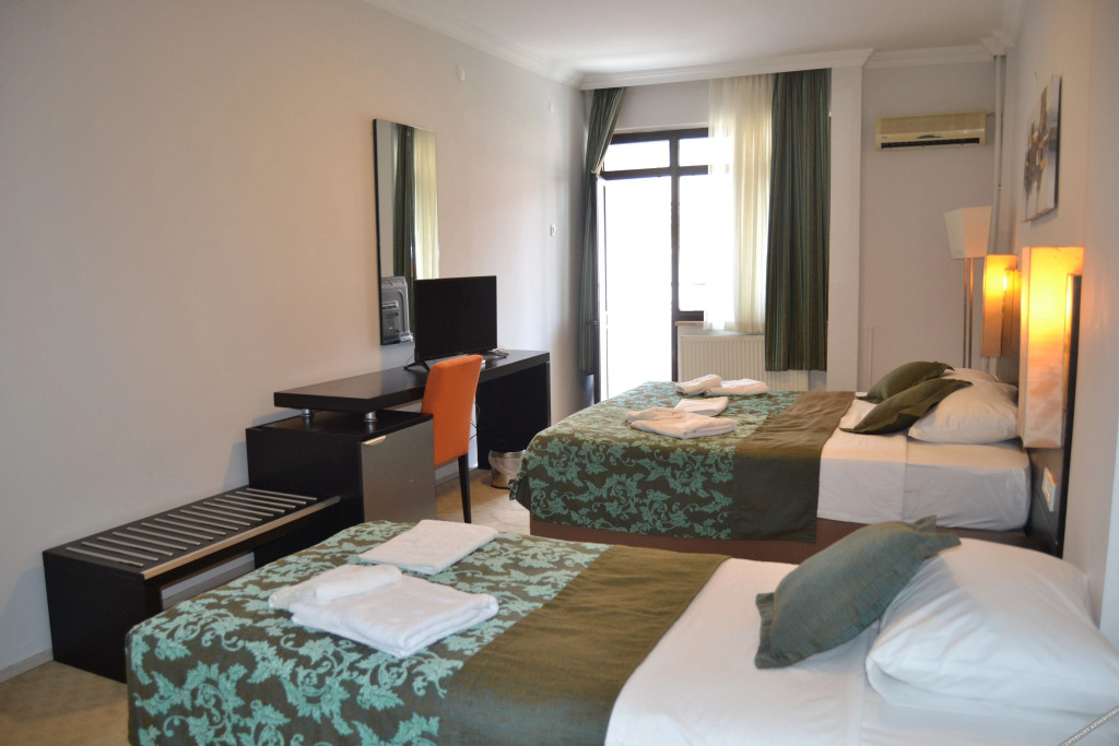 Чынарджык: Grand Krone Hotel
