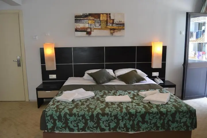 Чынарджык: Grand Krone Hotel