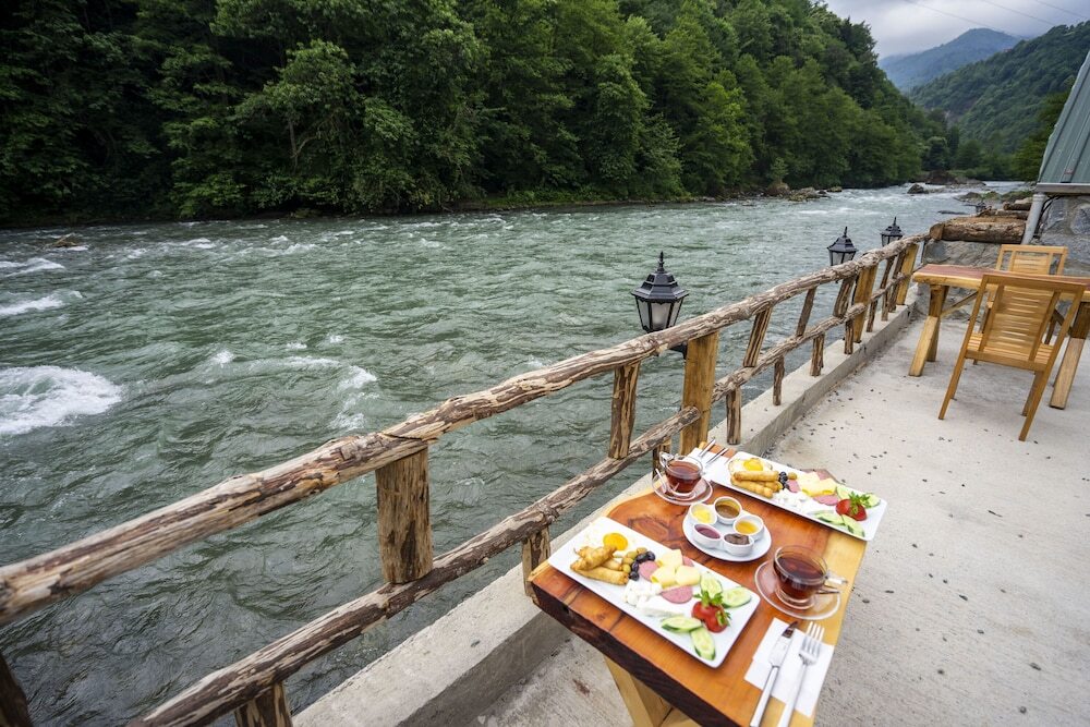 Чамлыхемшин: Megza Bungalov Ayder Otel