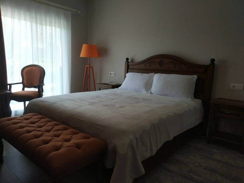 Урла: Otel Naturla Göl Evi