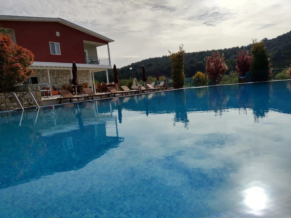 Урла: Otel Naturla Göl Evi
