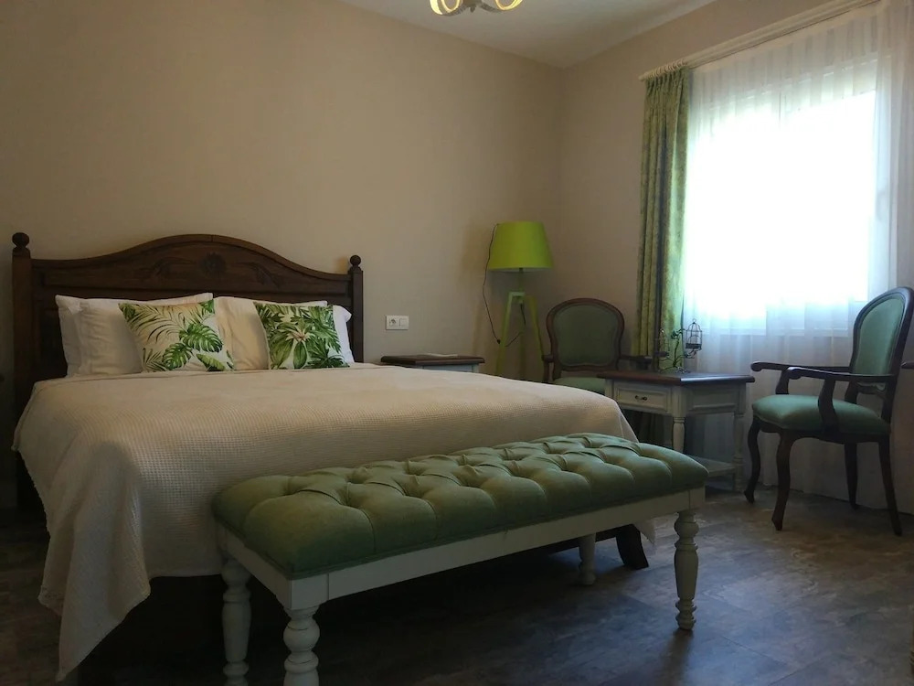 Урла: Otel Naturla Göl Evi