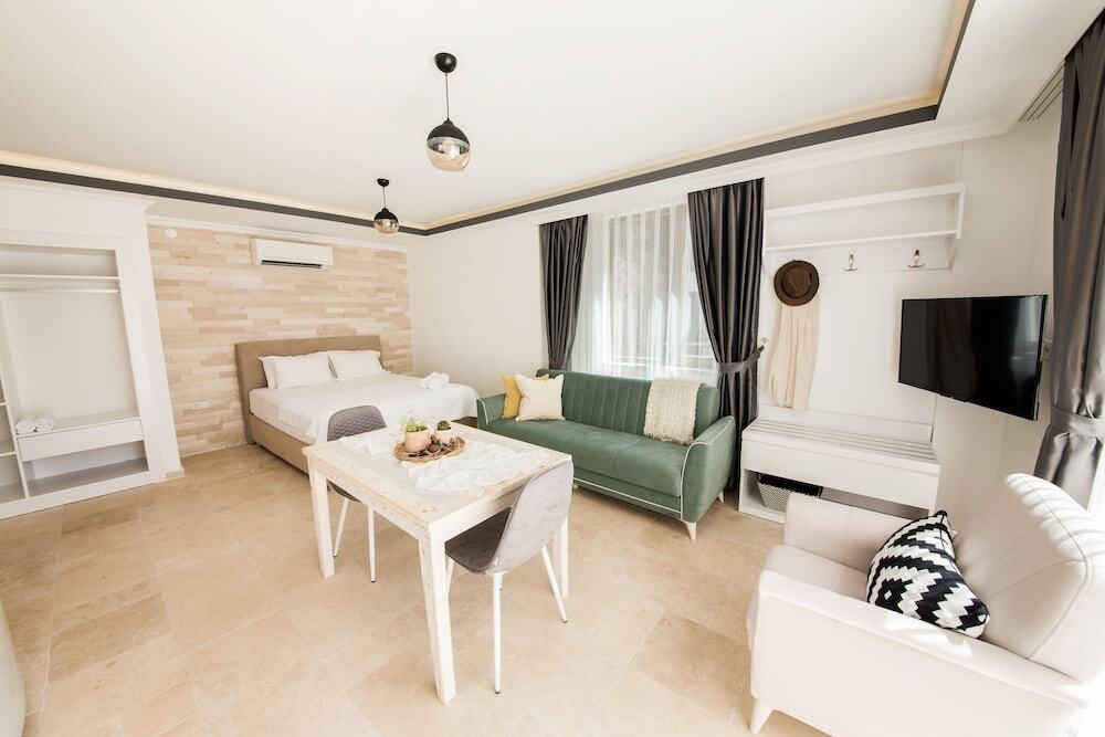 Каш: Cedrus Suites