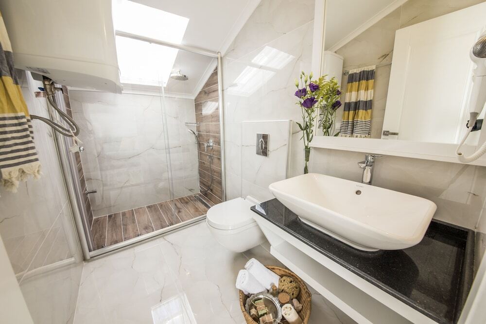 Каш: Cedrus Suites