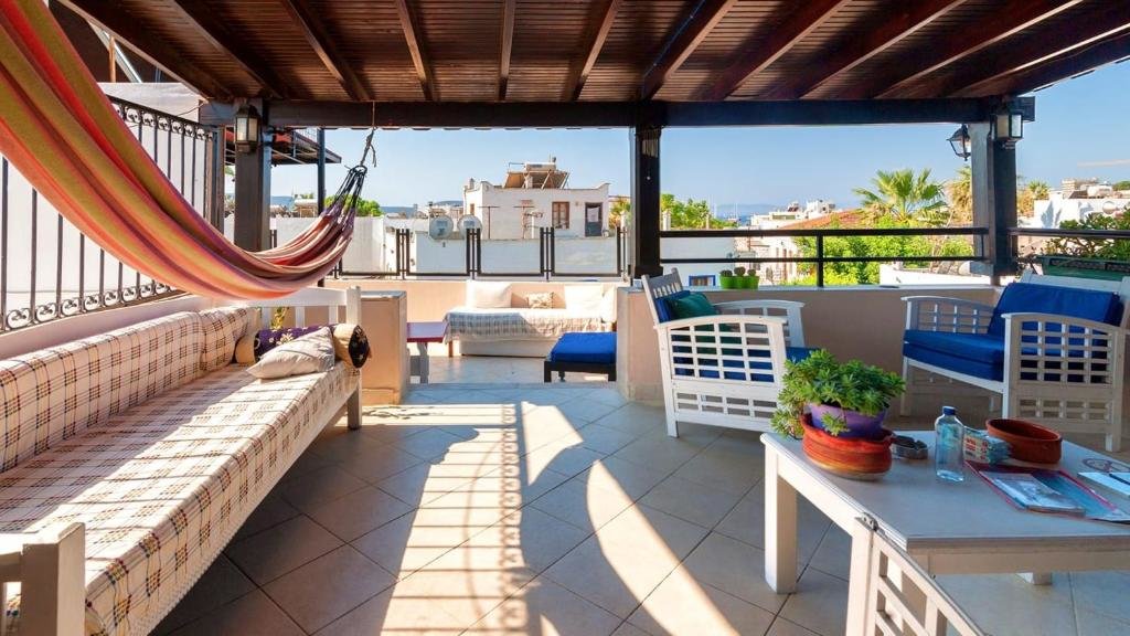 Бодрум: La Luna Hostel