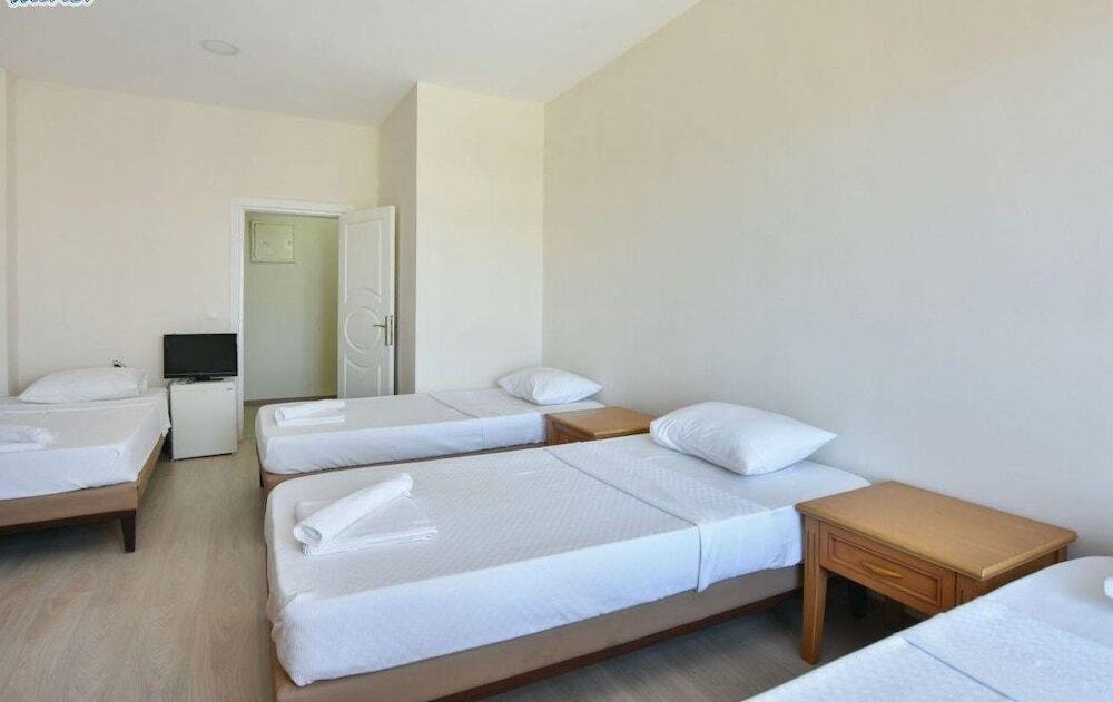 Бурхание: Kopru Hotel