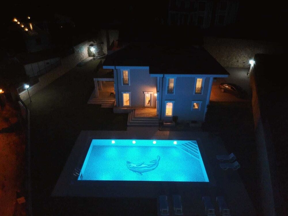 Янык: Kartepe Camp Hotel