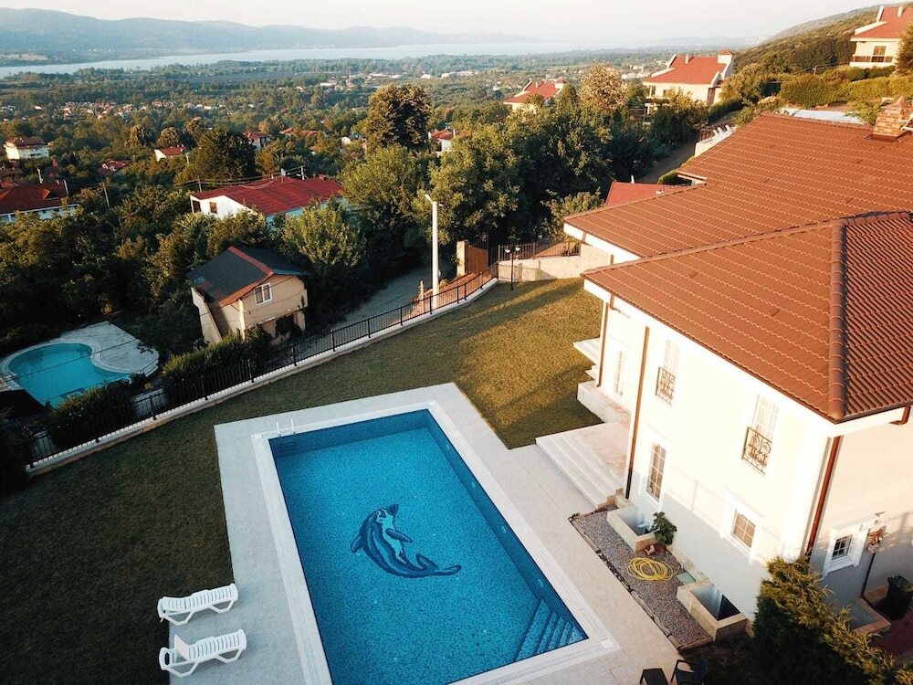 Янык: Kartepe Camp Hotel
