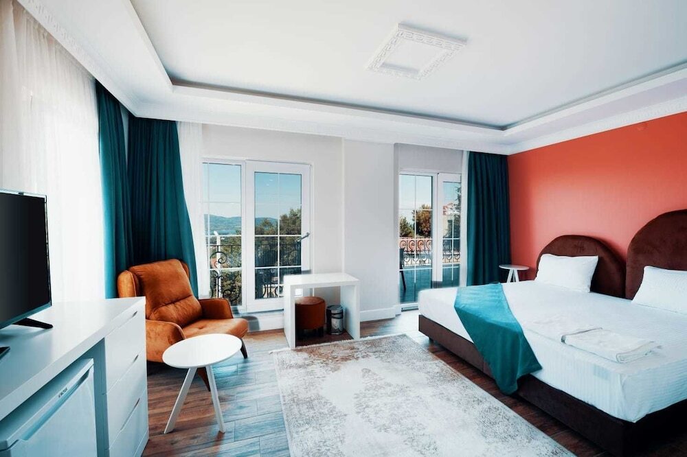Янык: Kartepe Camp Hotel