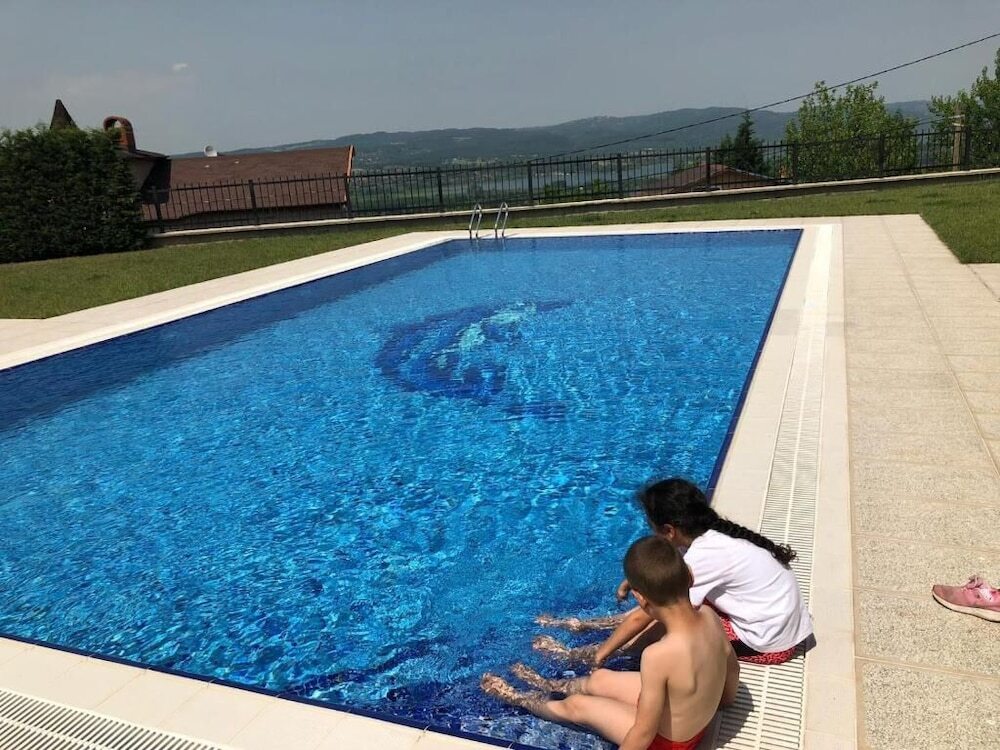 Янык: Kartepe Camp Hotel