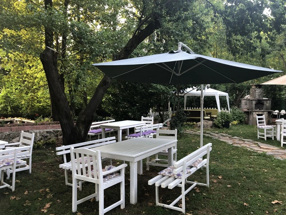 Янык: Beyaz Ev Butik Otel Masukiye