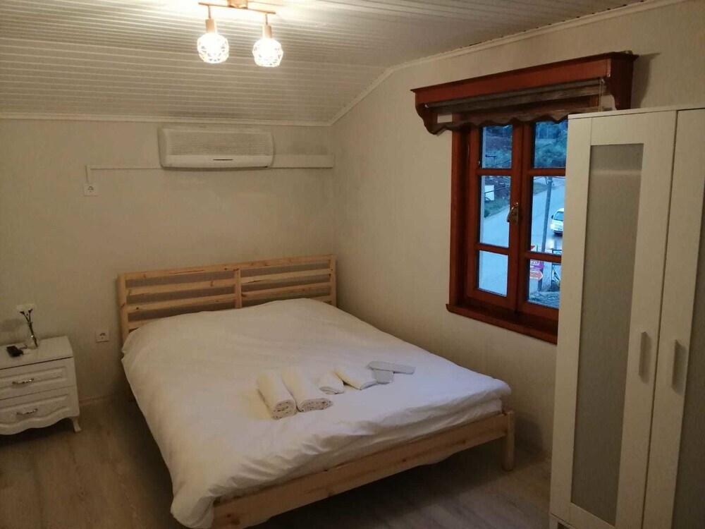 Янык: Beyaz Ev Butik Otel Masukiye