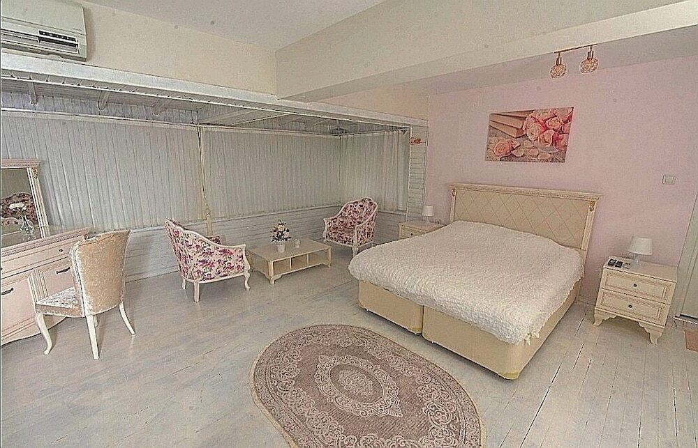 Янык: Beyaz Ev Butik Otel Masukiye