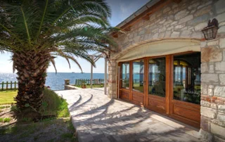 Урла: Lavantalı Konak Taş Ev - Otel&Restoran