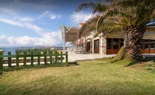 Урла: Lavantalı Konak Taş Ev - Otel&Restoran