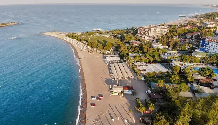 Окурджалар: Akin Paradise Hotel