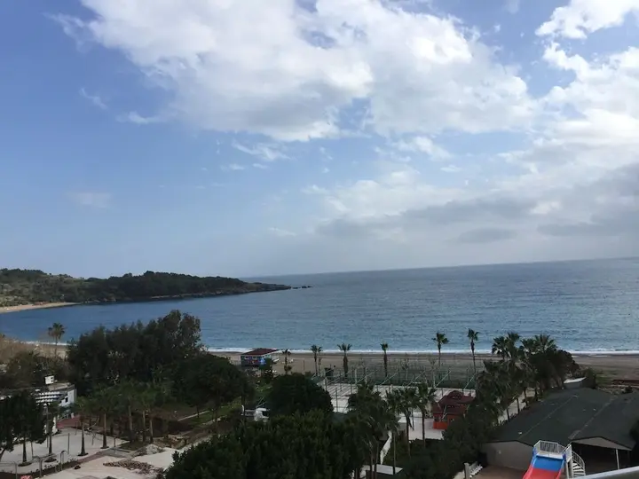 Окурджалар: Akin Paradise Hotel