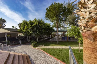 Окурджалар: Akin Paradise Hotel