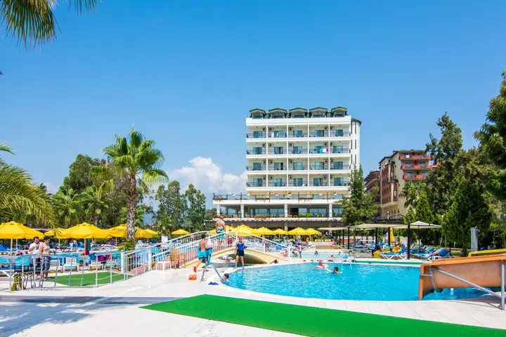 Окурджалар: Riva Delta Hotel