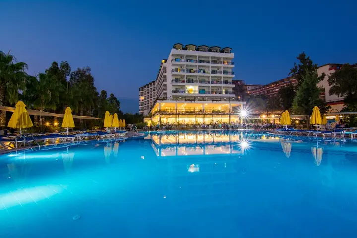 Окурджалар: Riva Delta Hotel
