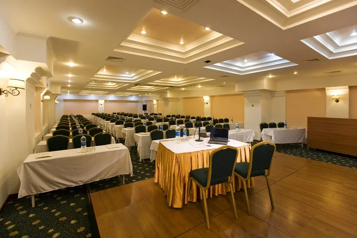 Окурджалар: Riva Delta Hotel