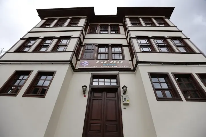 Бартын: Ra'na Konak