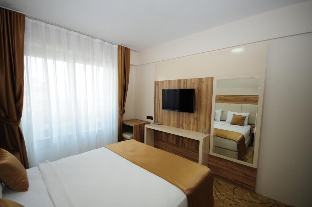 Измир: Grand Hekimoglu Hotel