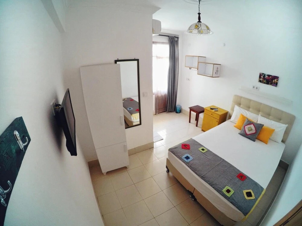 Орен: Miss Hotel Karya