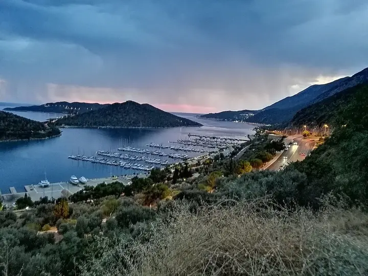 Калеучагиз: Deniz Apart