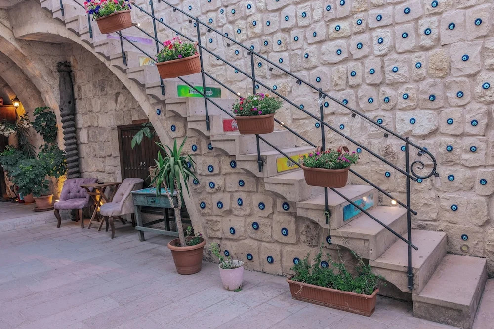 Ургуп: Tafana Cave & Stone Lodge