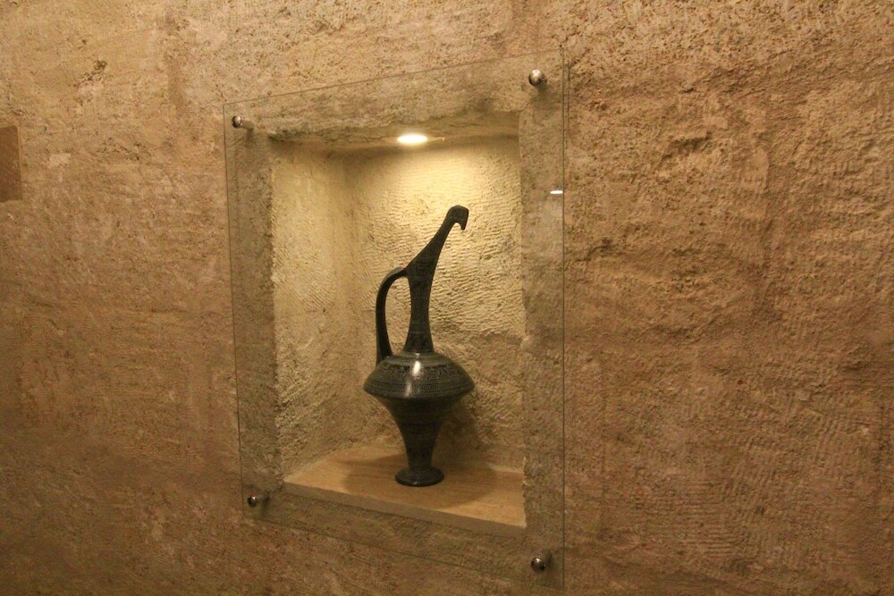 Ургуп: Tafana Cave & Stone Lodge