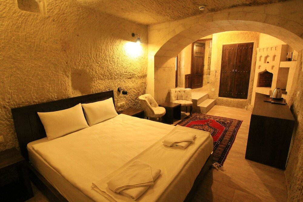 Ургуп: Tafana Cave & Stone Lodge