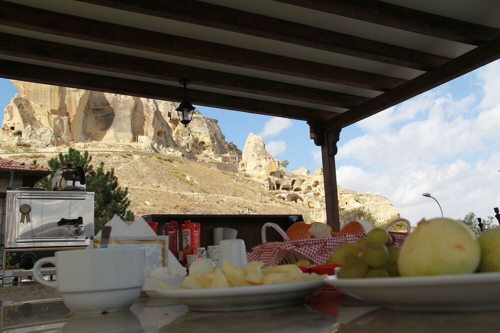 Ургуп: Tafana Cave & Stone Lodge