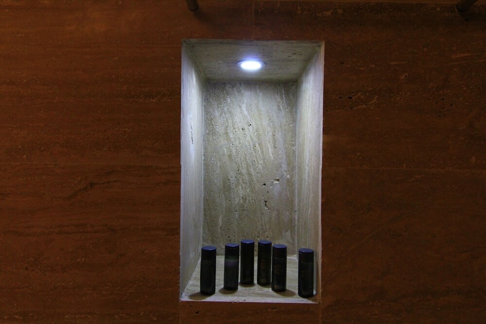 Ургуп: Tafana Cave & Stone Lodge
