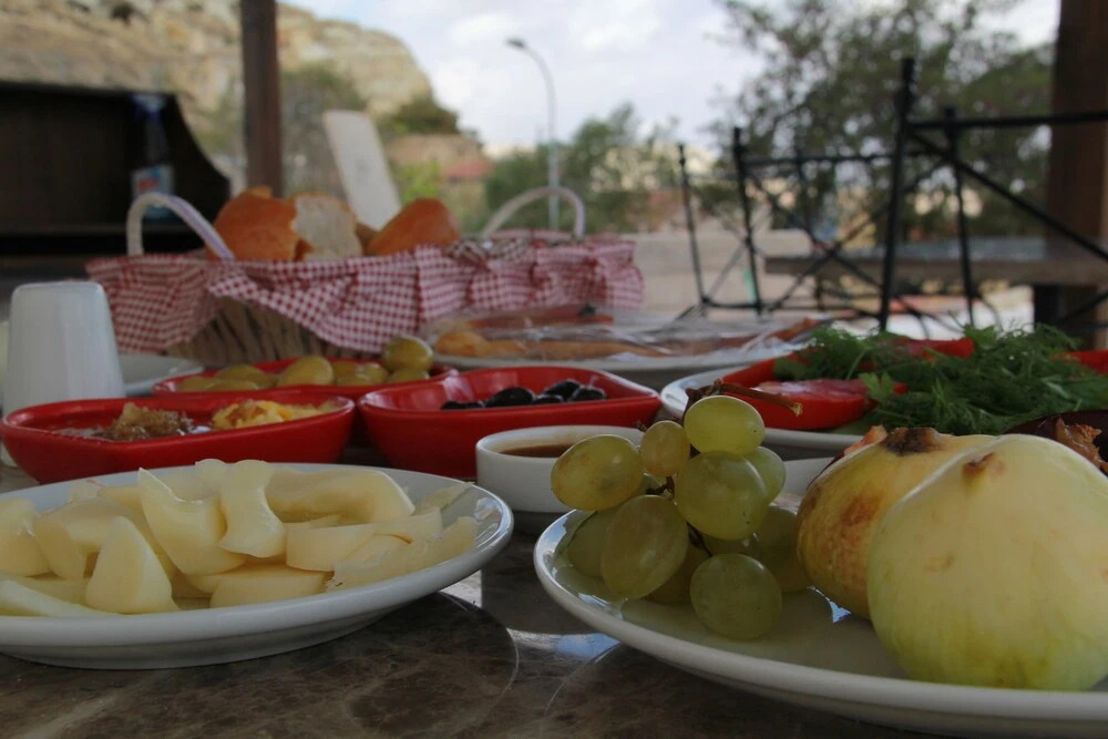 Ургуп: Tafana Cave & Stone Lodge