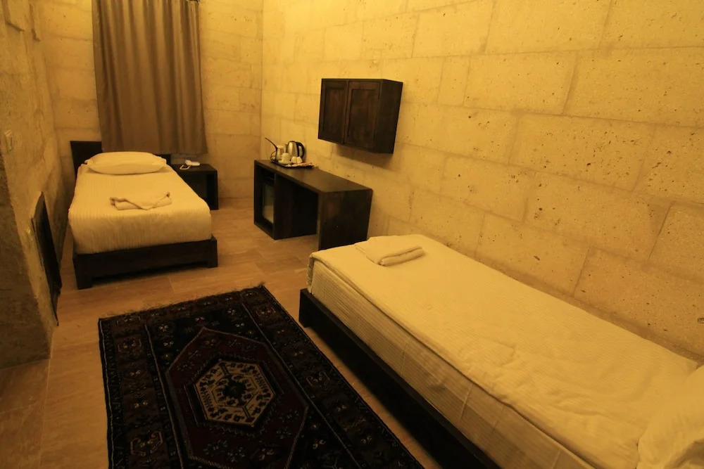Ургуп: Tafana Cave & Stone Lodge