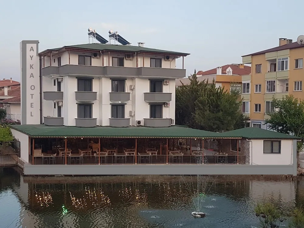 Айвалык: Ayka Otel
