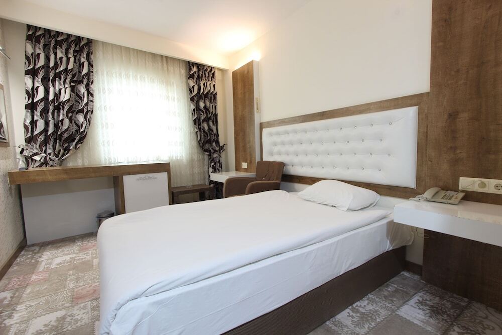 Караман: Karaman Kent Otel