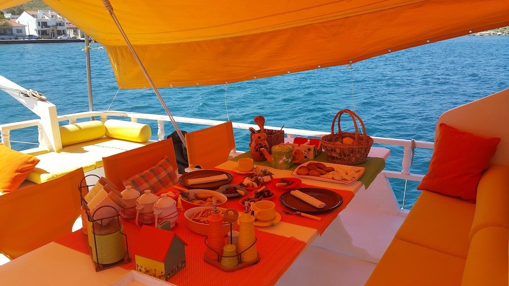 Фоча: Dill Botel Phokaia Unique Holiday at Sea