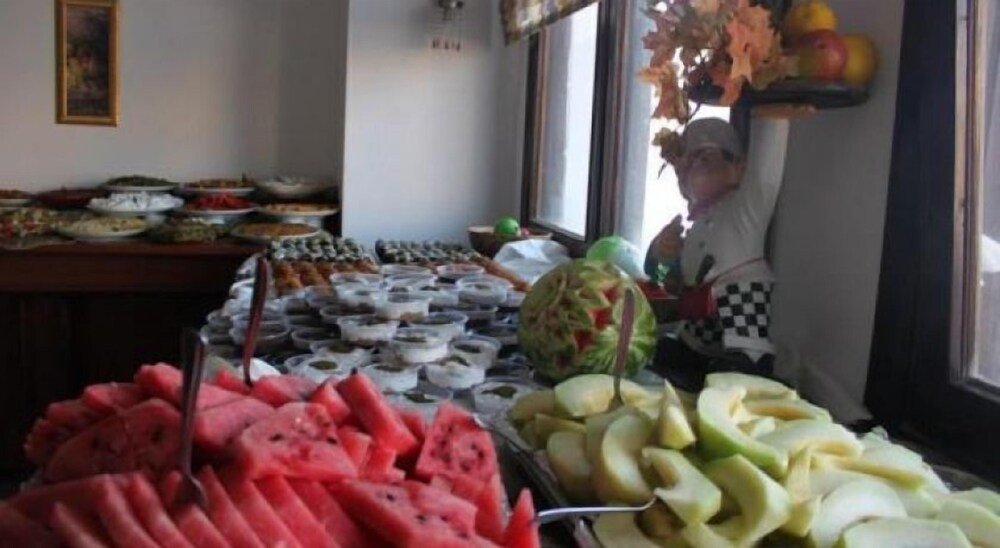 Айвалык: Nora Beach Otel