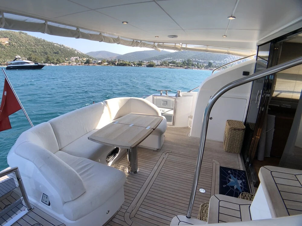 Бодрум: 2017 Princess 52 Fly Yacht In Bodrum