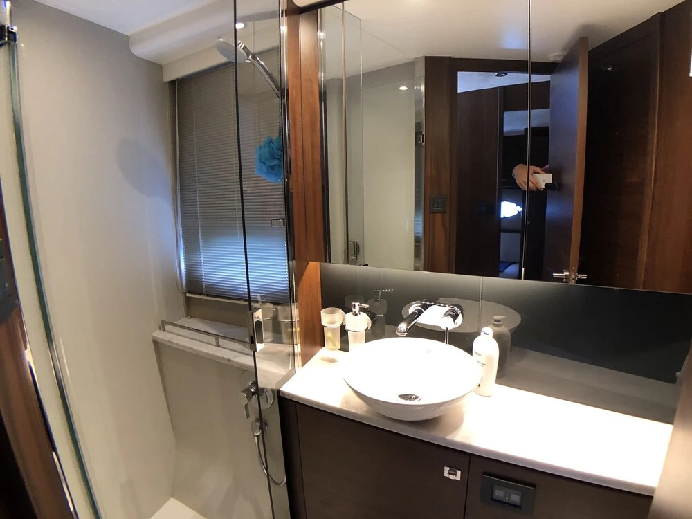 Бодрум: 2017 Princess 52 Fly Yacht In Bodrum