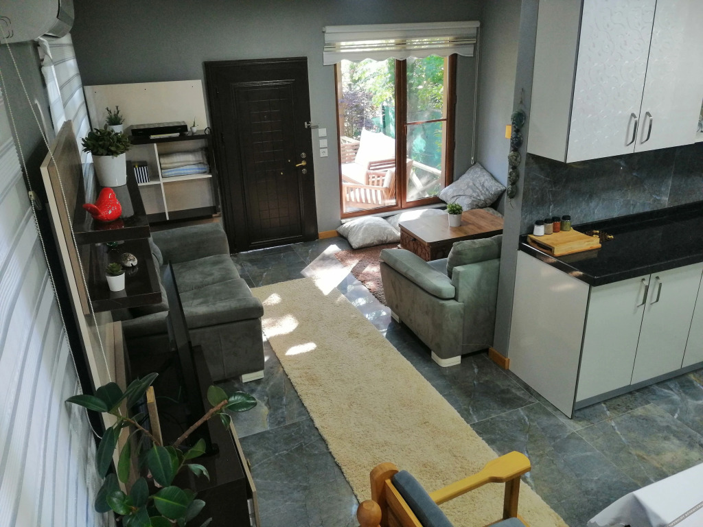 Сайл: Antik River House
