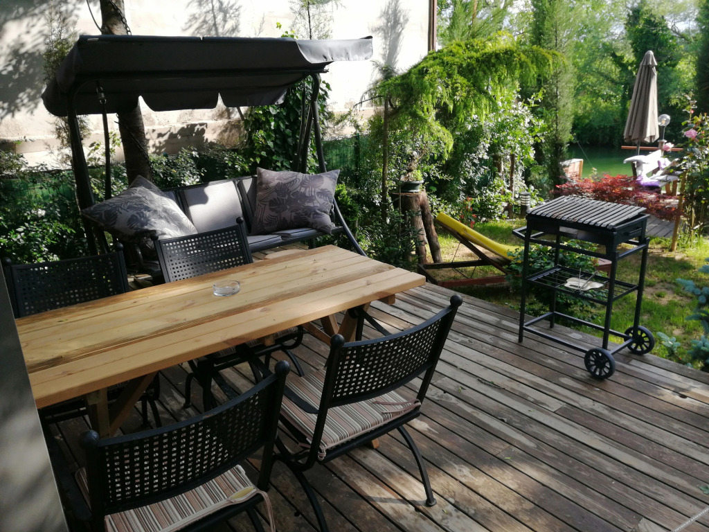 Сайл: Antik River House