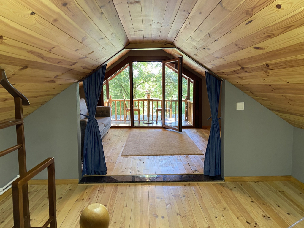 Сайл: Antik River House