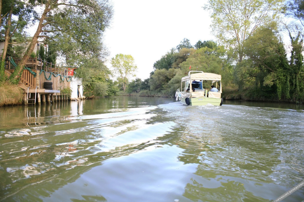 Сайл: Antik River House