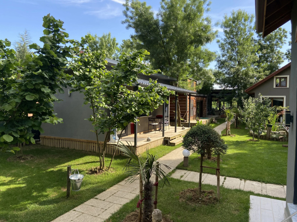 Сайл: Antik River House