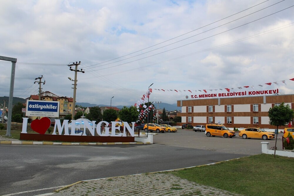 Гереде: Mengen Belediyesi Konukevi