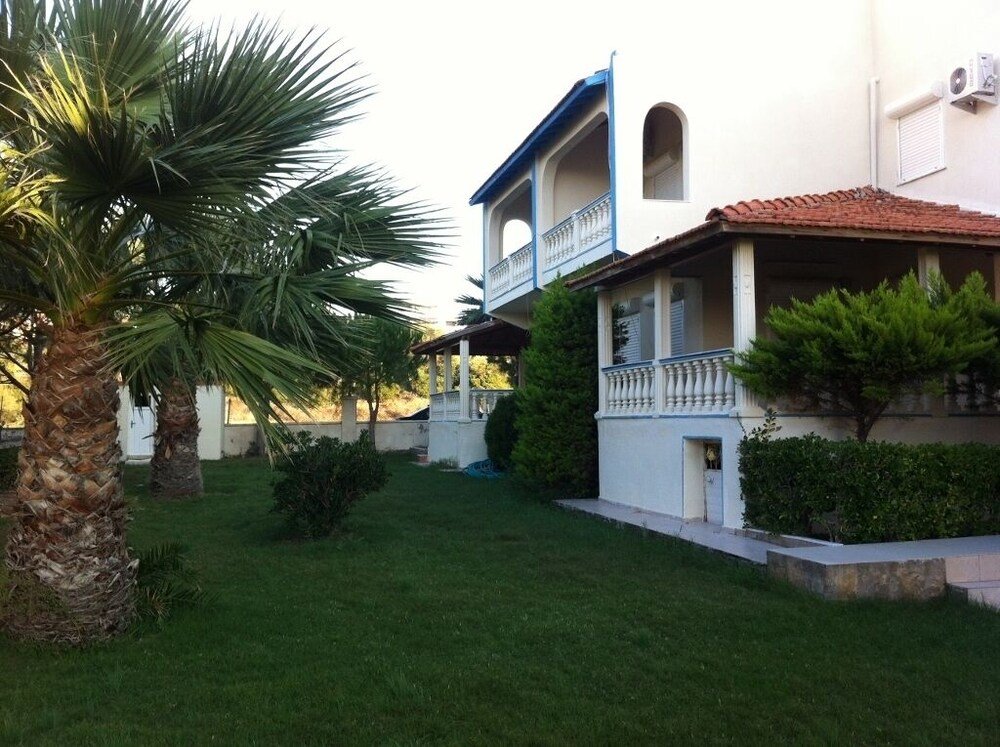 Чешме: Seaside Villas rental in Cesme