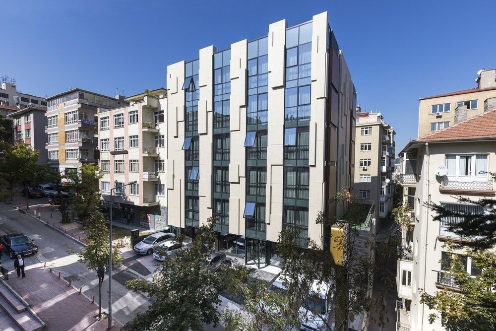 Анкара: Izz Otel